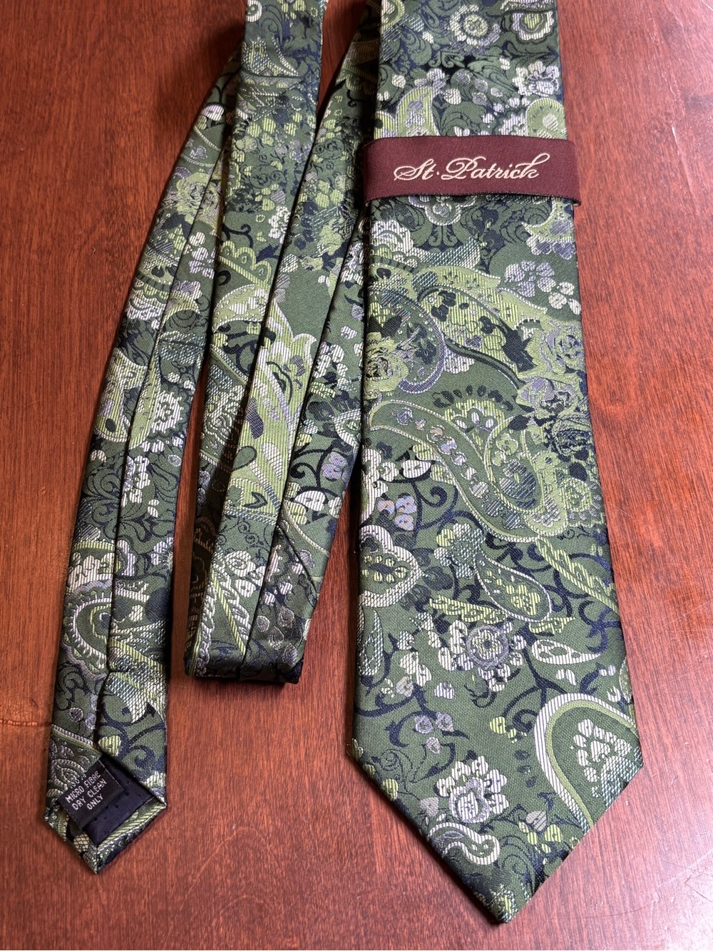 St. Patrick Men's Green Paisley Silk Tie